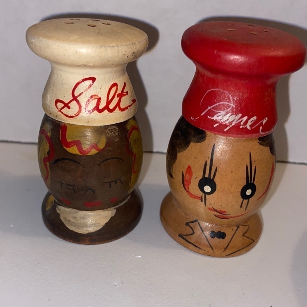 Salt & Pepper Shakers, Vintage 1950 T5